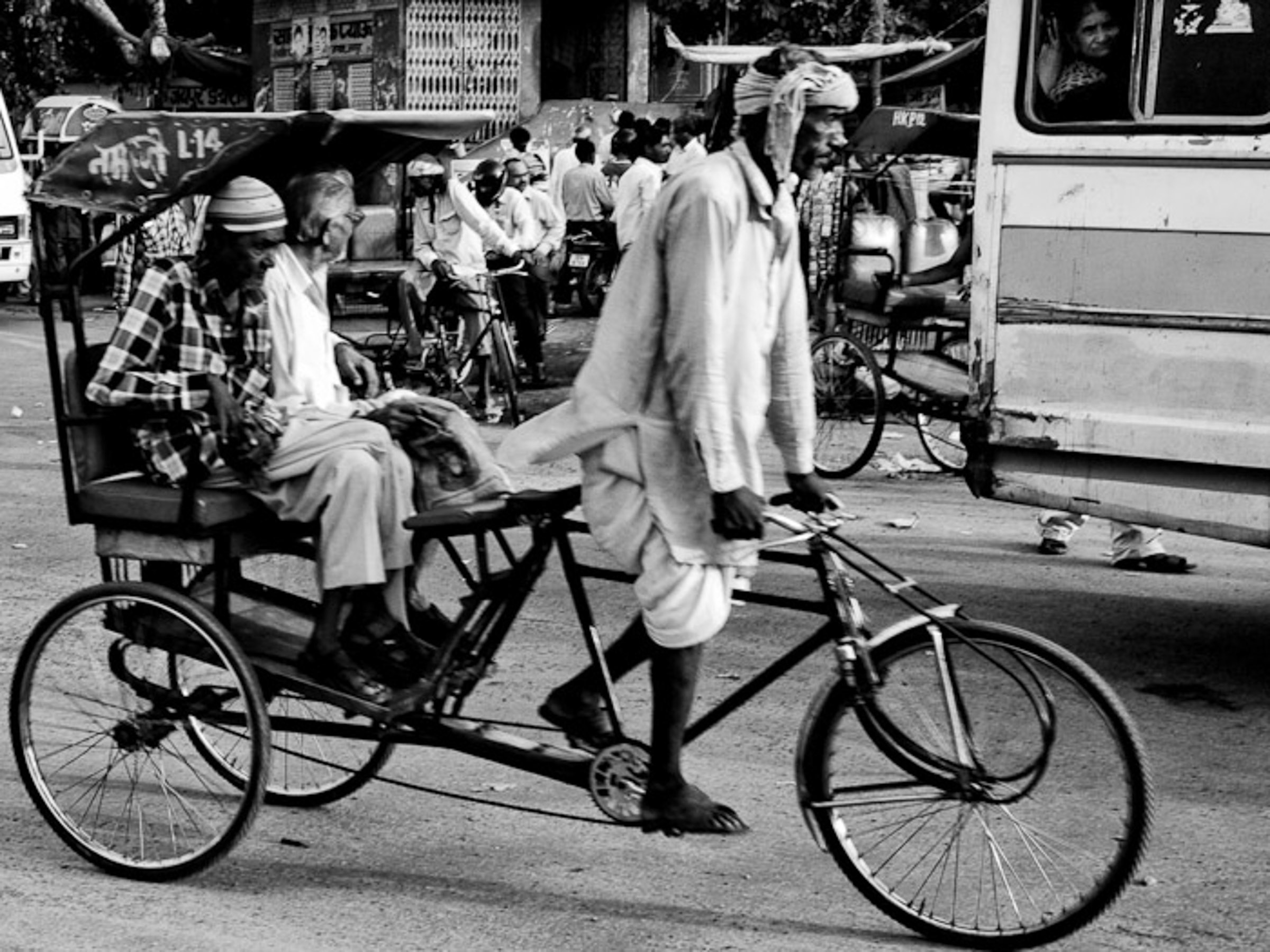 299216 3997837 india street